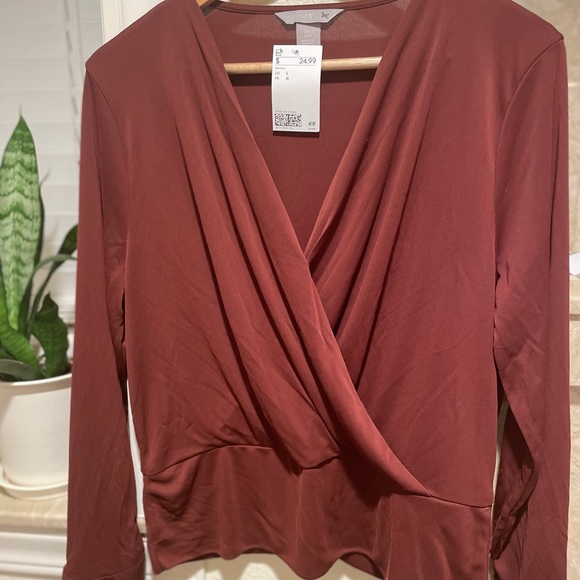 H&M blouse - Picture 2 of 4